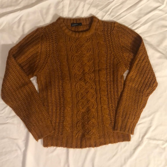 Super comfy knit sweater(never worn)